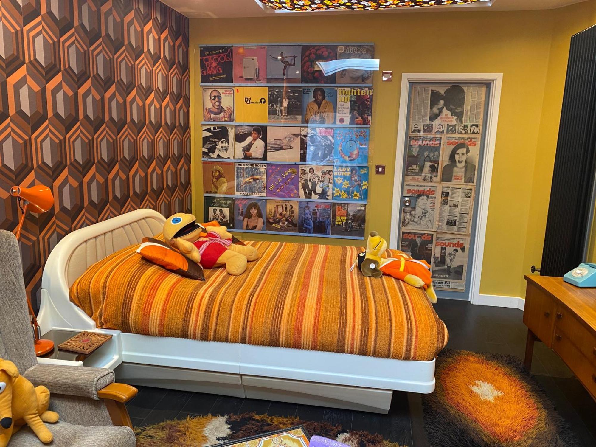 The Retro Retreat With Free Parking Apartment Хейстингс Екстериор снимка