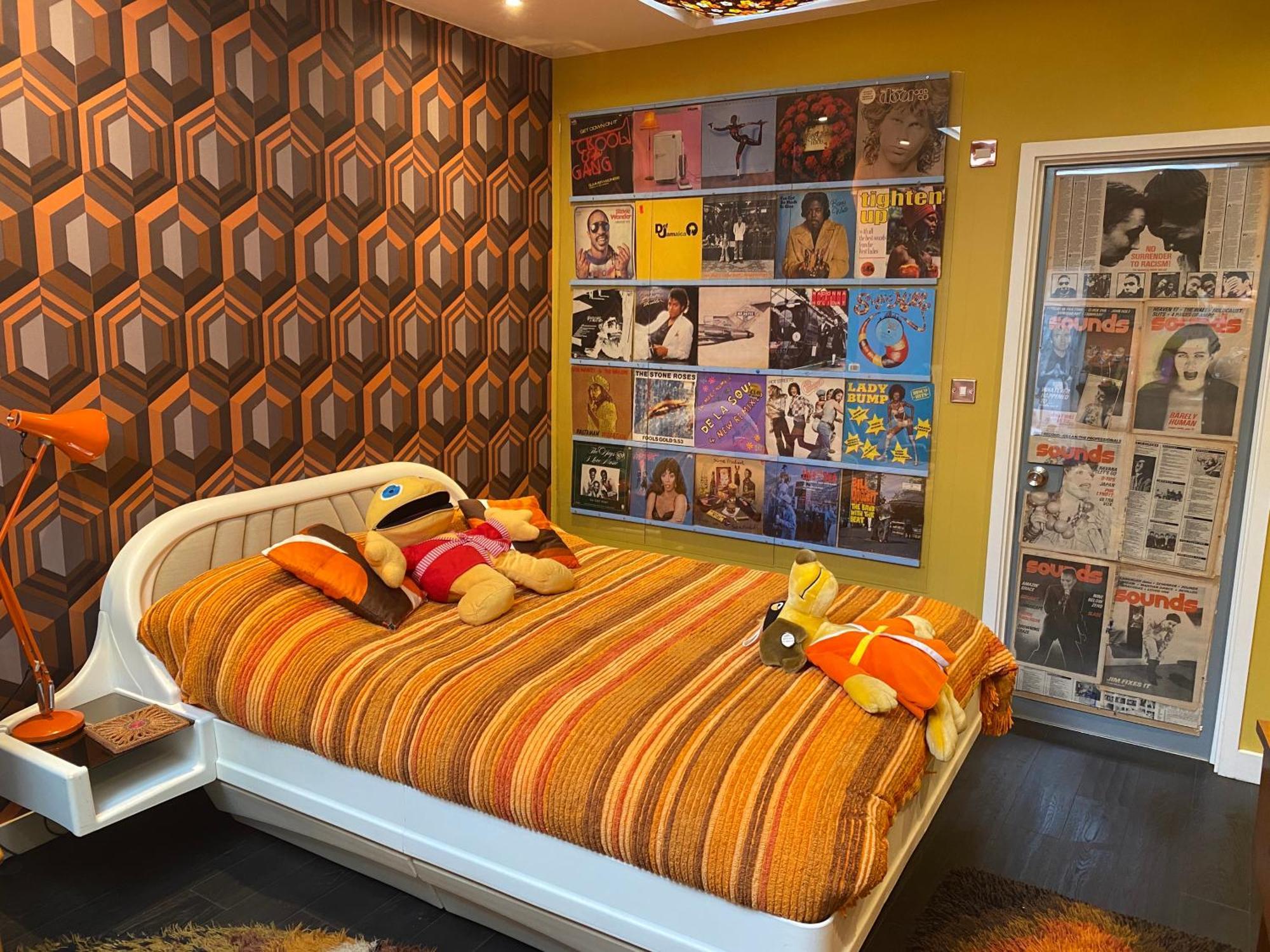 The Retro Retreat With Free Parking Apartment Хейстингс Екстериор снимка